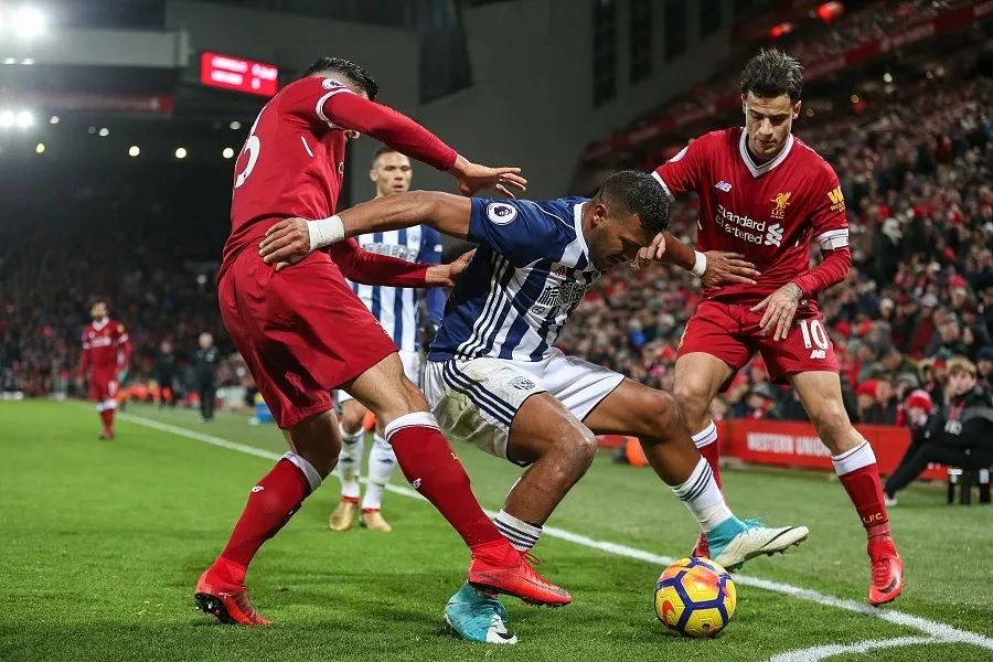 马奎尔在 2001 赛季结束后宣布退役，留下无数暴力美学的纪录